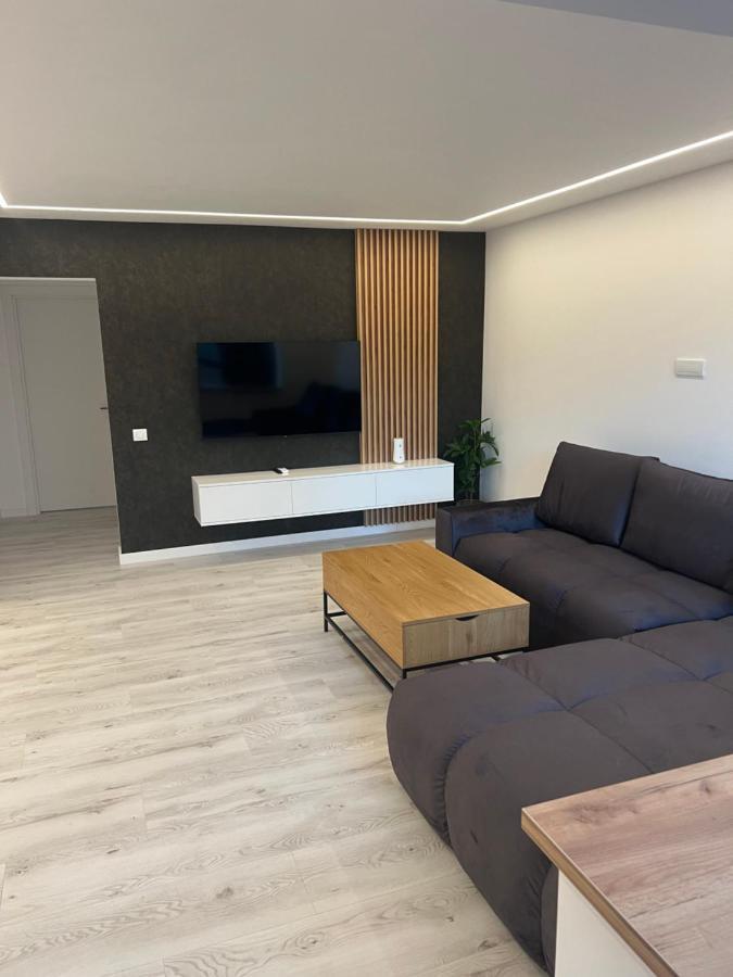 Modern Premium Apartment 1 Targoviste Ngoại thất bức ảnh