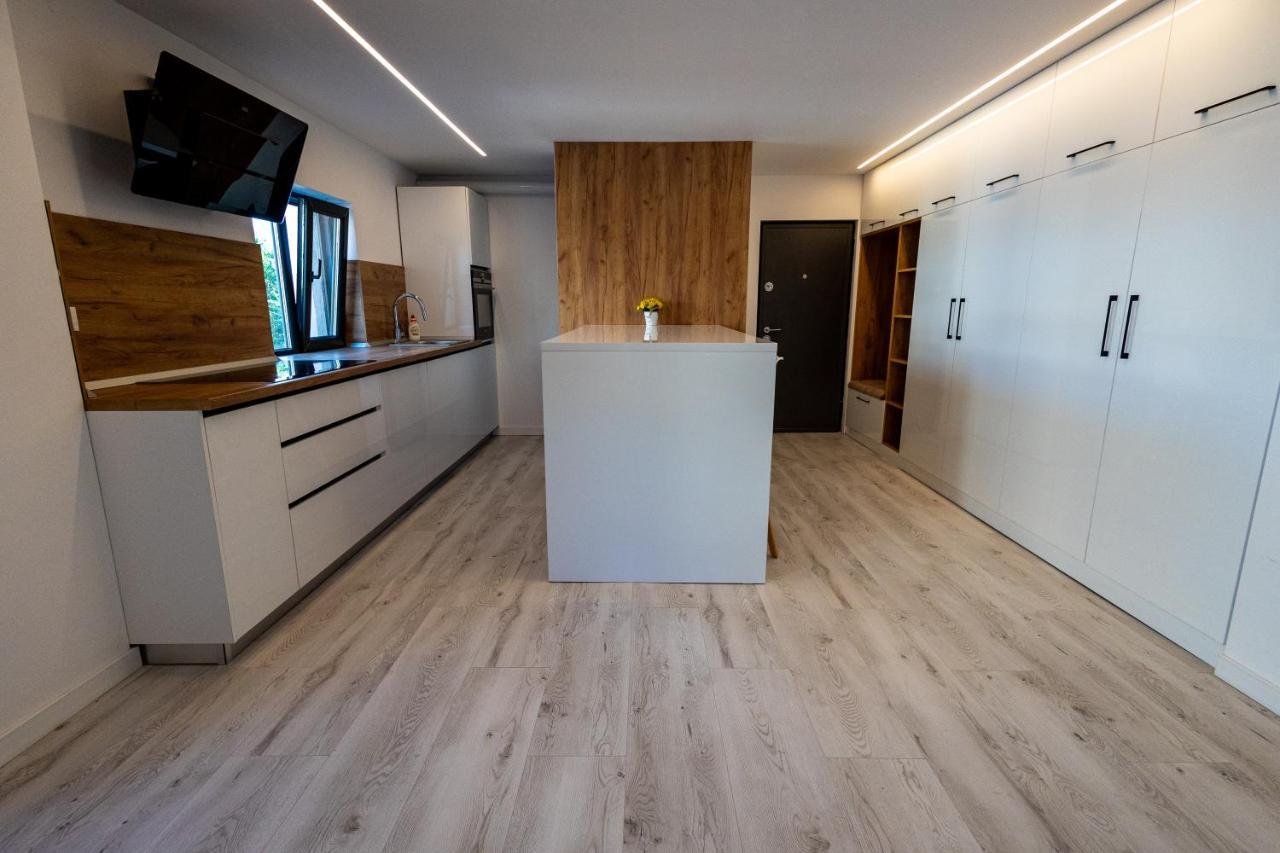 Modern Premium Apartment 1 Targoviste Ngoại thất bức ảnh