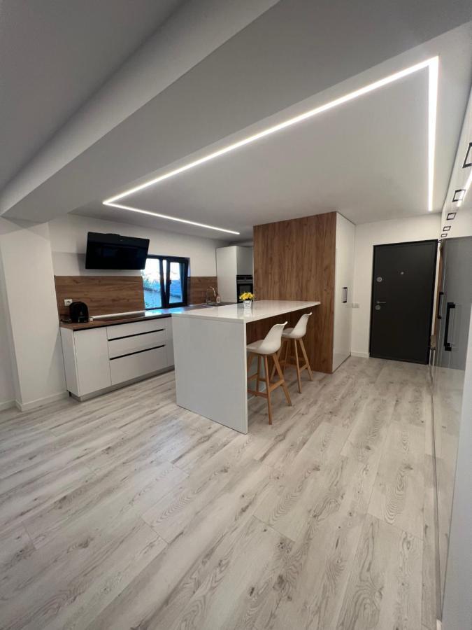 Modern Premium Apartment 1 Targoviste Ngoại thất bức ảnh